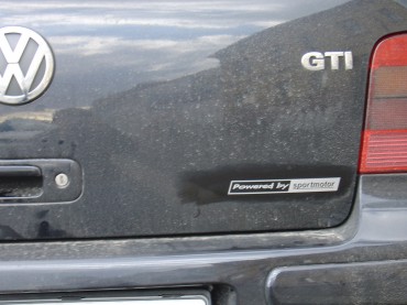VW Golf GTI, chiptuning na 136 kW, filtr K&N, blow-off ventil